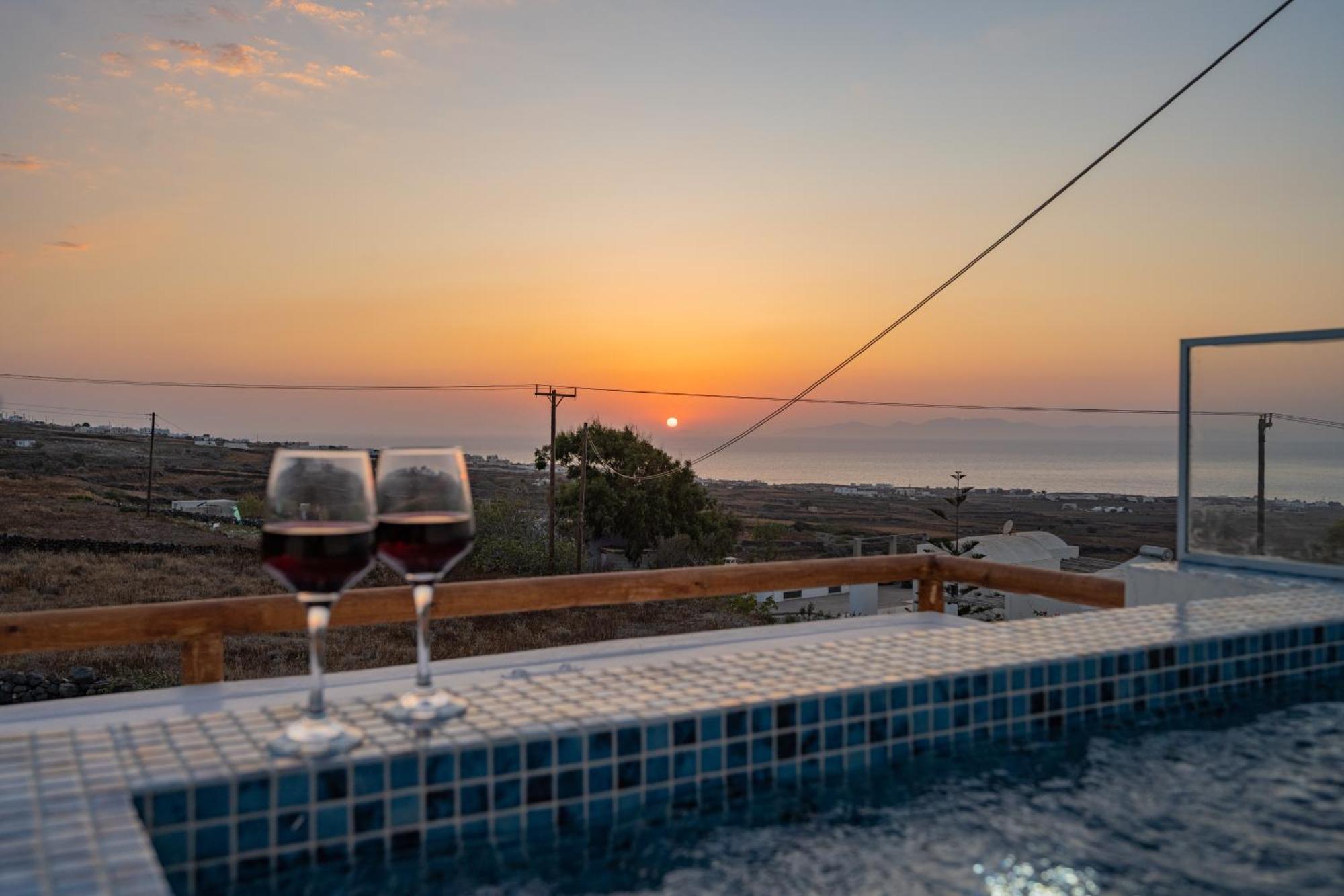Theophrasti Suites Foinikiá Zewnętrze zdjęcie