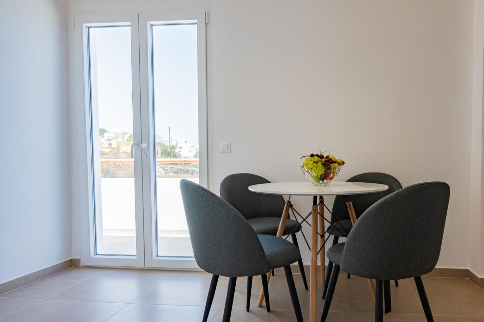 Theophrasti Suites Foinikiá Zewnętrze zdjęcie